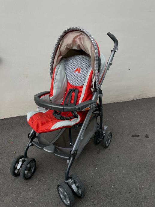 Otroški voziček peg perego pliko p3