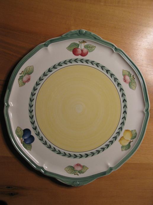 Porcelan Villeroy & Boch - pladenj za torto z ročaji