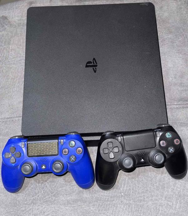 Play station ps4 slim