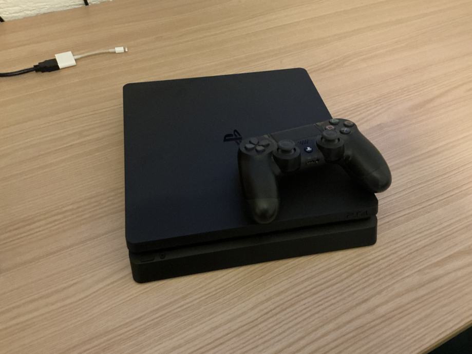 PlayStation 4