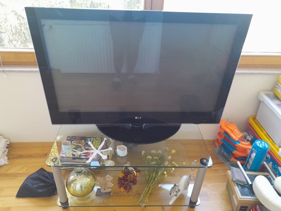 LG 42PQ6000 -ZA Plazma TV sprejemnik