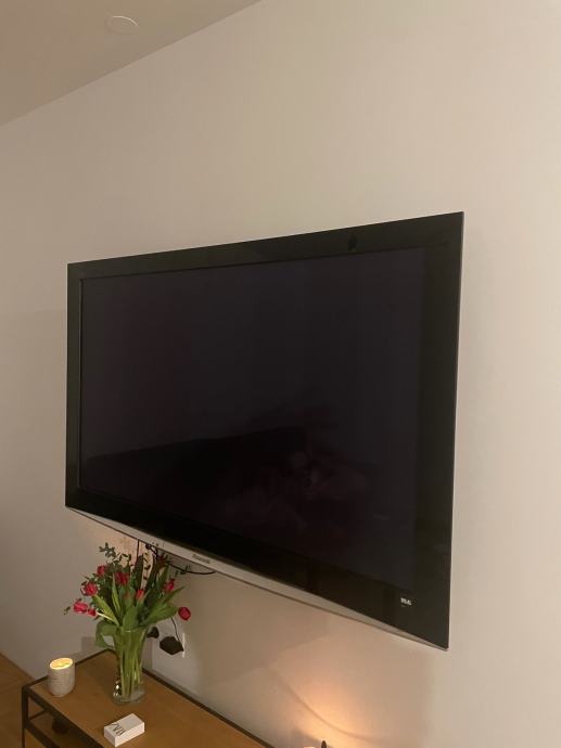 Panasonic plasma TV, 58''