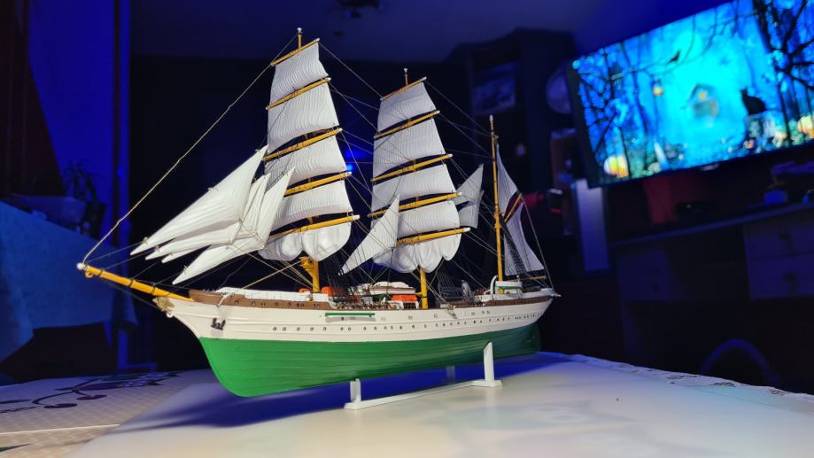 Model ladje GORCH FOCK 1:253