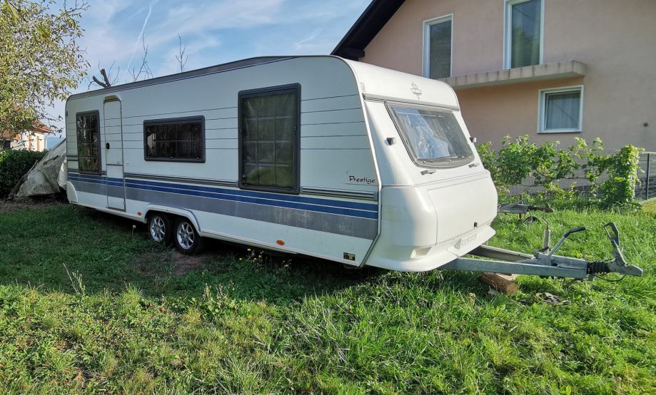 Počitiška prikolica HOBBY PRESTIGE 620