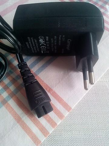 AC POVER ADAPTER 3,6V--1200mA