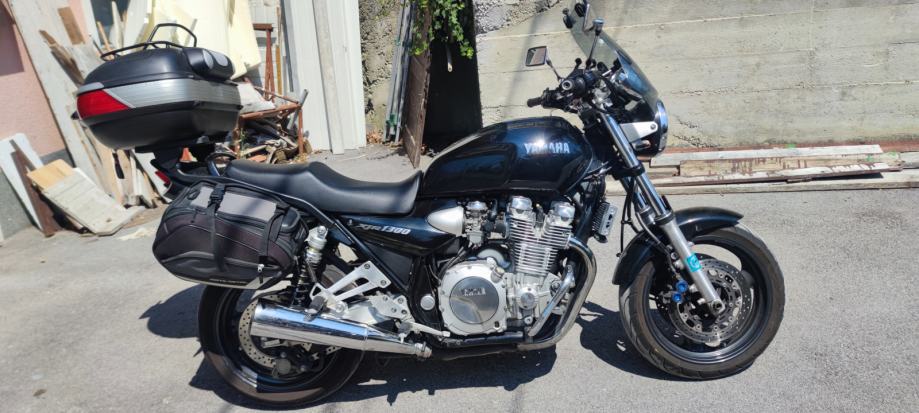 Yamaha Xjr 1300 cm3, 2000 l.