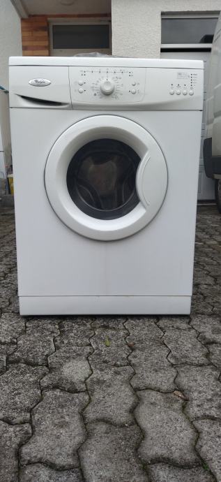 Pralni stroj whirlpool 5kg 1200 obr delujoc 031 829 801 Joze