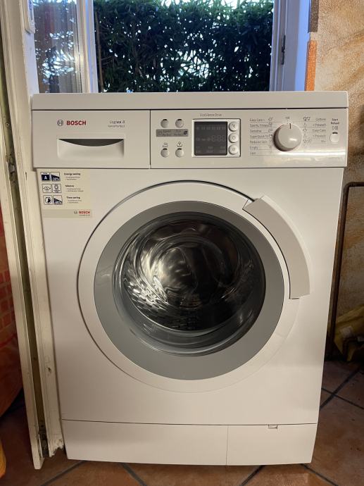 SET: Pralni stroj BOSCH Logixx8 / Electrolux 8KG - Toplotna črpalka