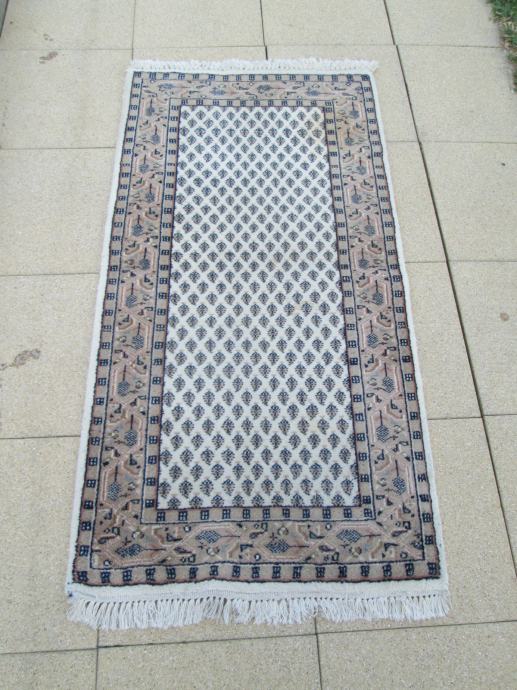 5 x Preproga Indijski Mir - ročno delo - enak vzorec   150 cm x 75 cm