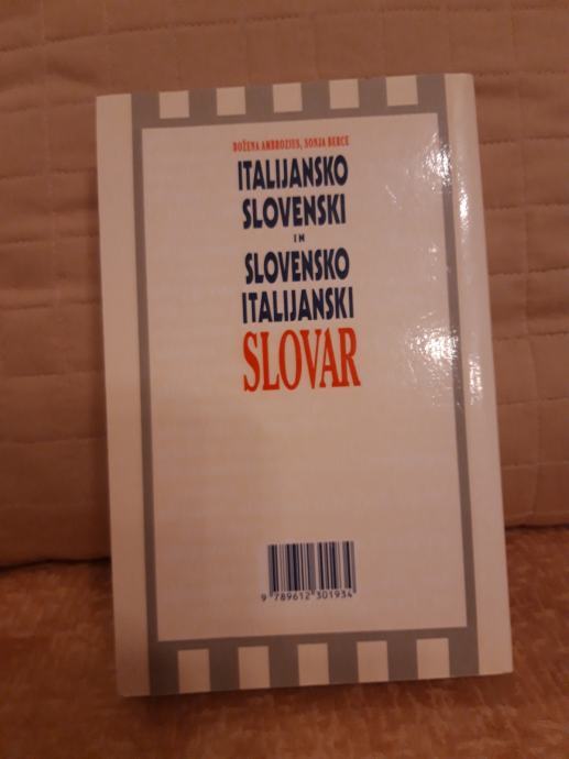 Slovari