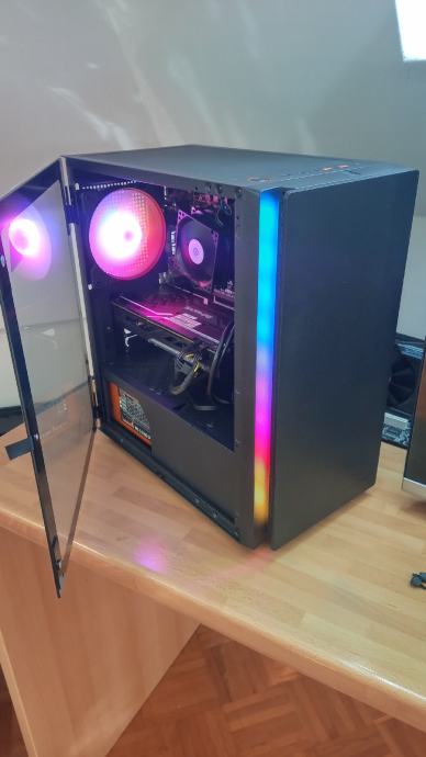 namizni računalnik i5 6400/ NOVO RGB OHIŠJE/ cena ni zadnja