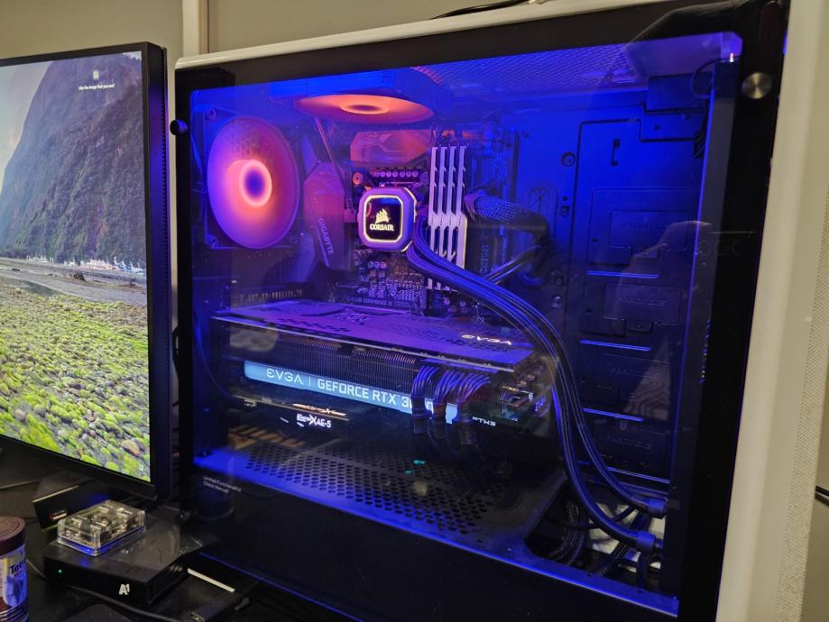 Gaming računalnik, i7 10700k, EVGA FTW3 ULTRA RTX 3080, 32gb RAM