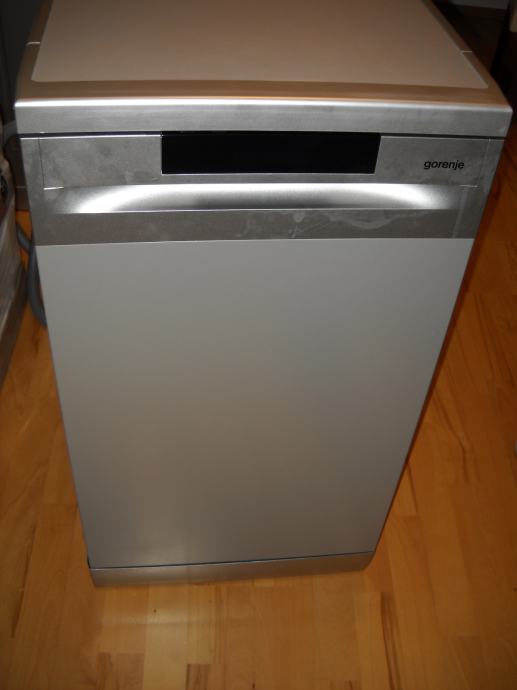 Gorenje pomivalni stroj GS520E15S