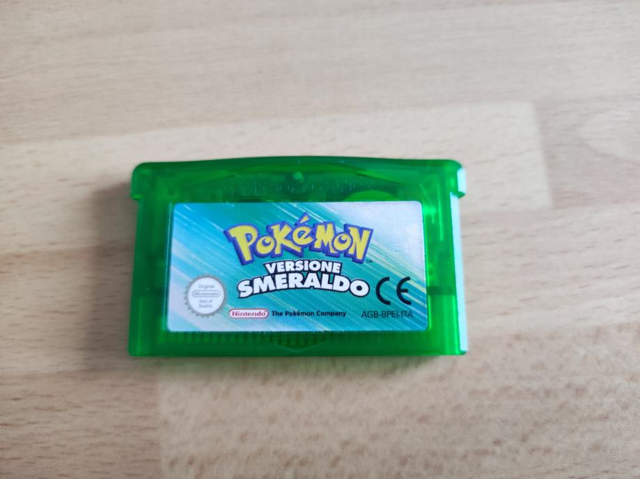 Pokemon emerald