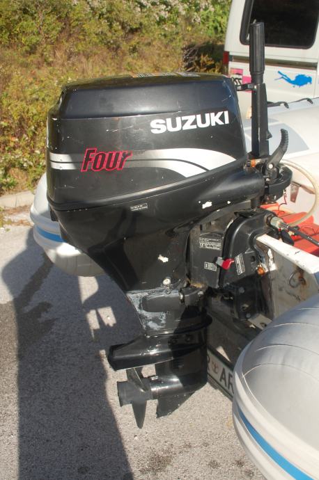 Motor SUZUKI