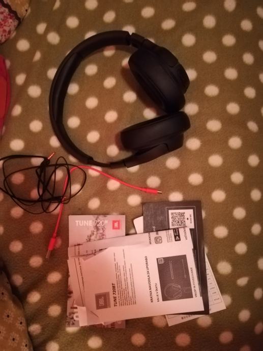 BT slušalke JBL Tune 720BT BT4