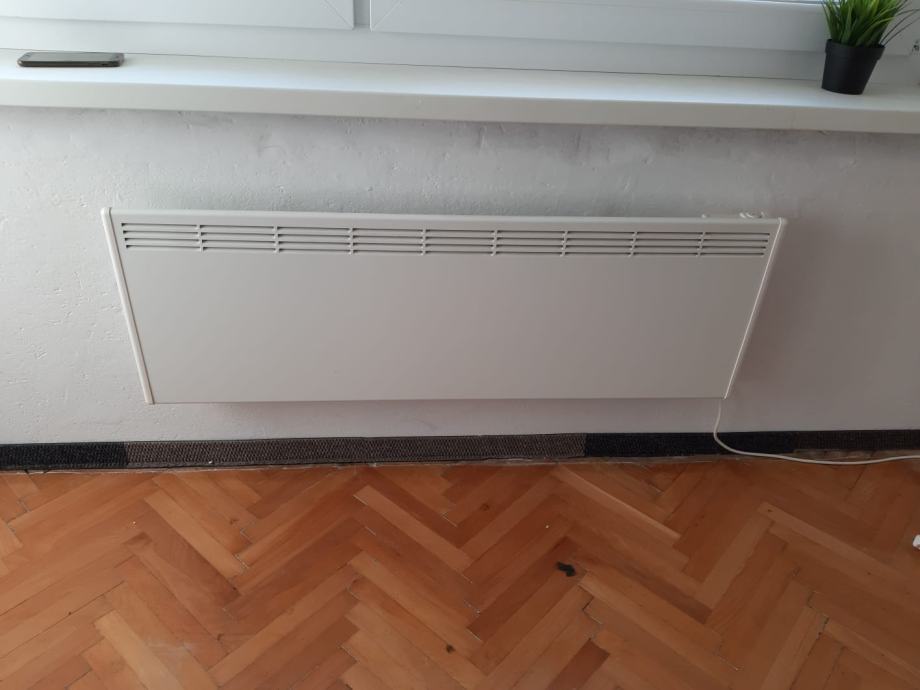 BEHA panelni konvekcijski radiator 1250W belo jeklo s termostatom