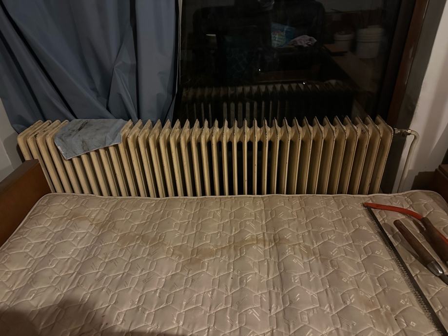 Rebrast starinski radiator 180cmx 60cm