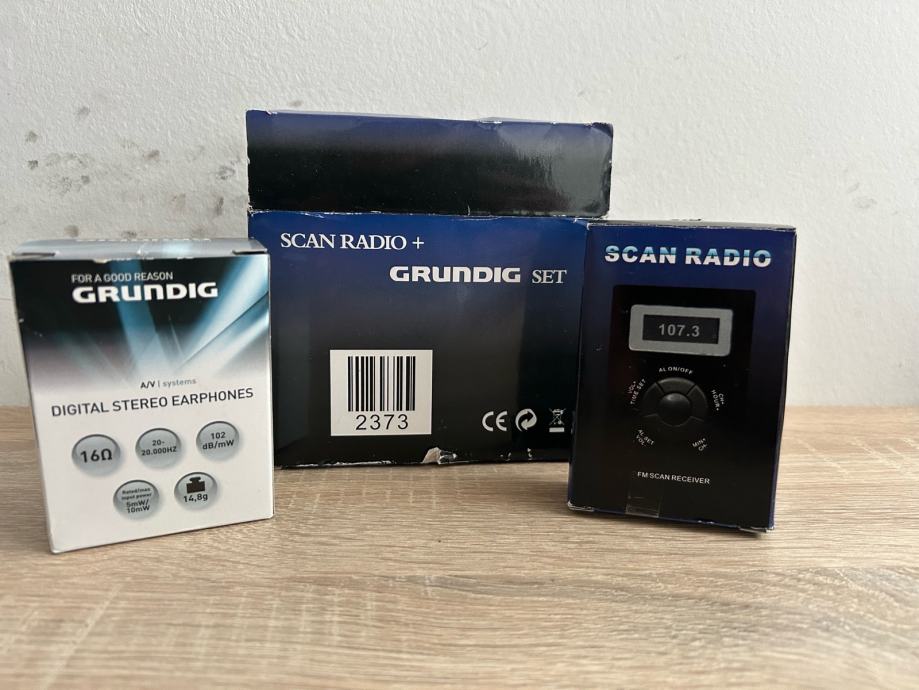 Grundig FM radijski sprejemnik