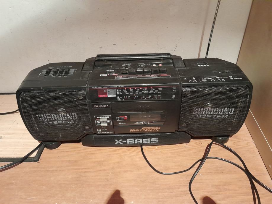 Radio SHARP X-BASS