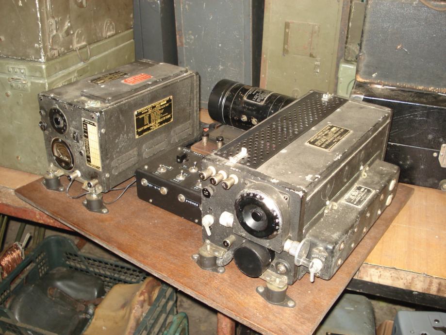 WW2 Aircraft Transmitter Receiver Radio Set GF-11