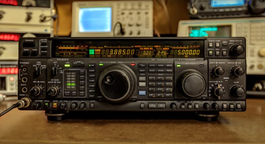 YAESU FT-1000MP MARK V