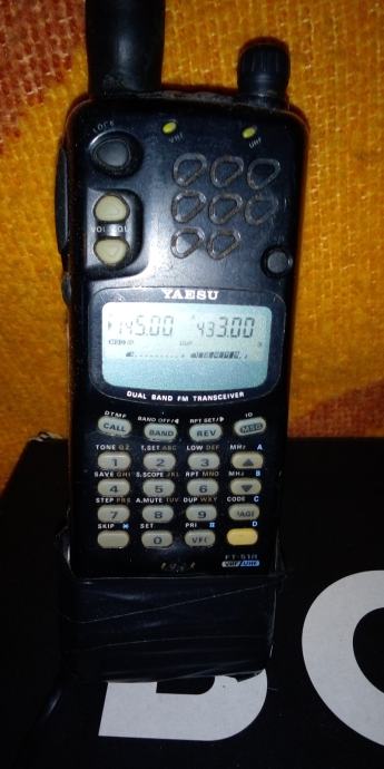 Yaesu FT 51R