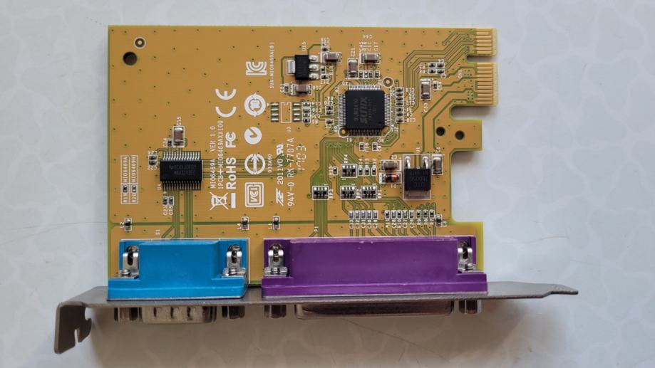 RS232 DB9 in DB-25 razširitvena kartica