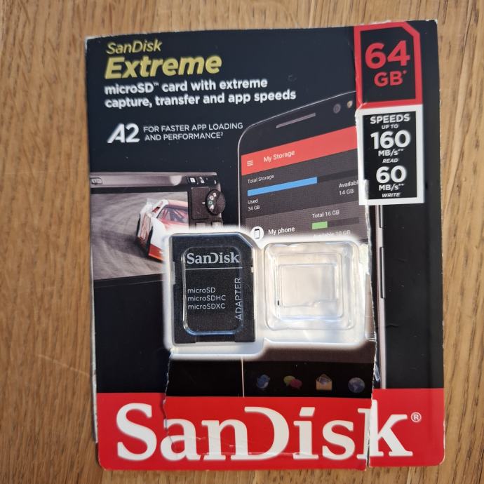 spominska kartica 64 GB Sandisk, nova