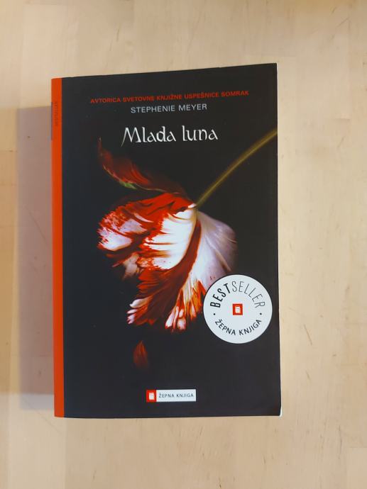 MLADA LUNA - STEPHENIE MEYER