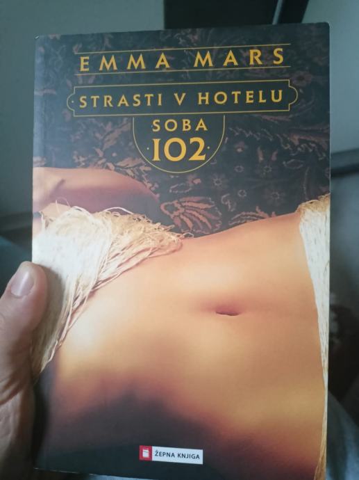 Strasti v hotelu, soba 102 (Emma Mars)