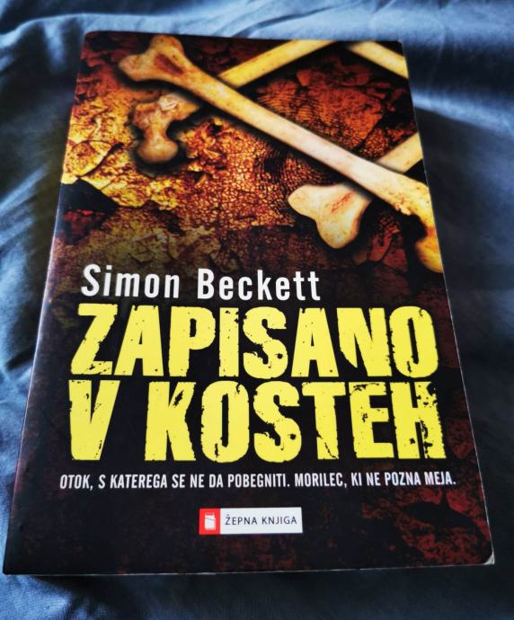 Zapisano v kosteh: Simon Beckett