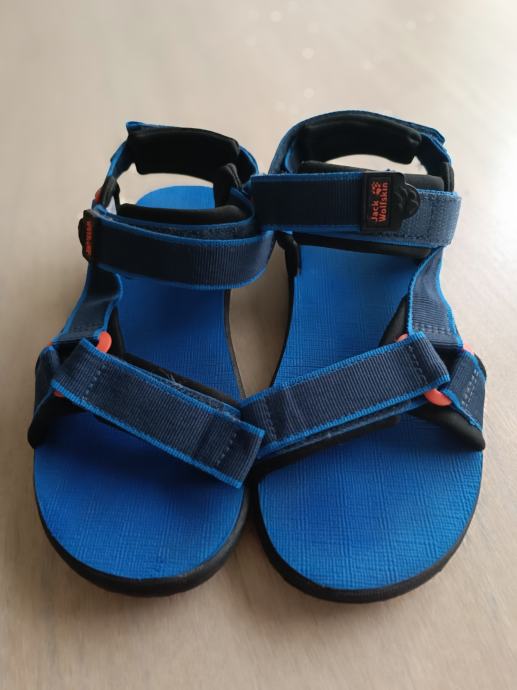 Otroški natikači, sandali Jack Wolfskin, velikost 35, kot novi