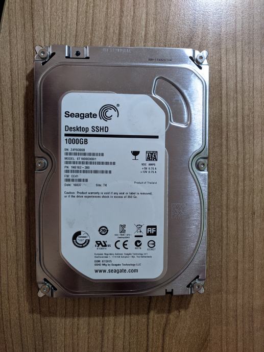 Seagate Desktop SSHD 1TB hybrid trdi disk