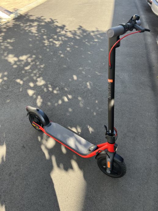 Elektricni skiro Segway NineBoot KickScooter D38E - nov, 2022 l.