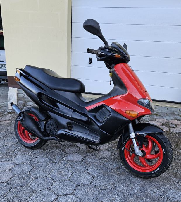 Gilera RUNNER 50 2T, 1998 l.