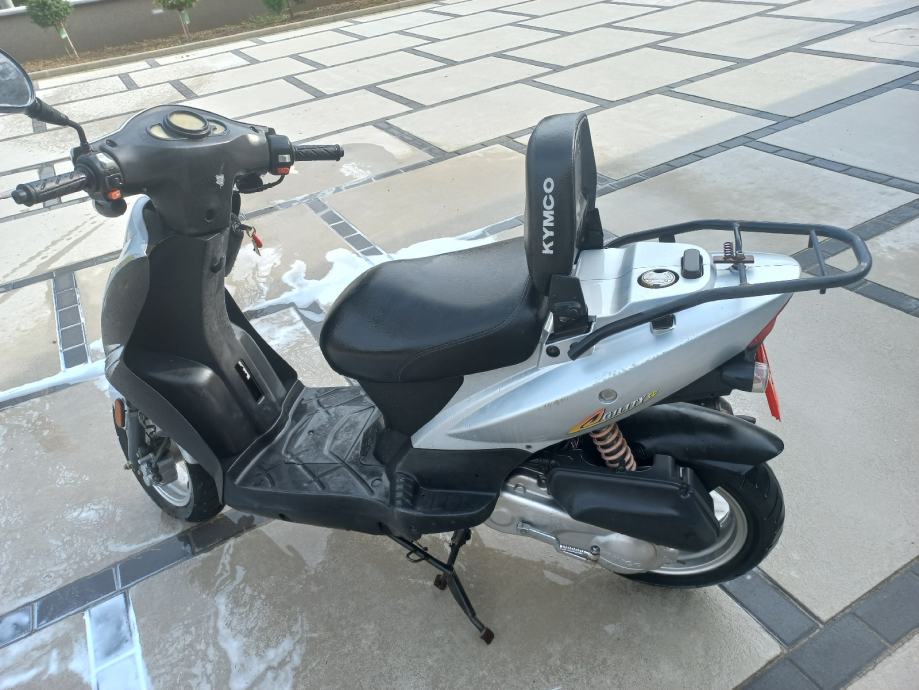 Kymco  50 cm3, 2012 l.