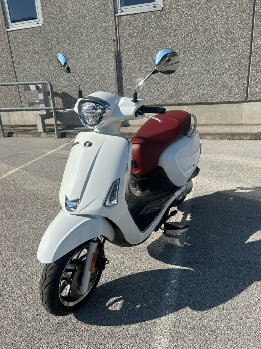 Kymco Like II 4t 45km/h izredno ugodno, 2022 l.