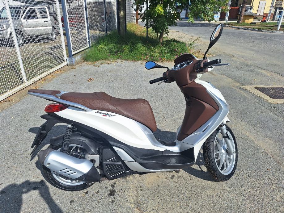 Piaggio MEDLEY 125 ABS 125 cm3, 2016 l.