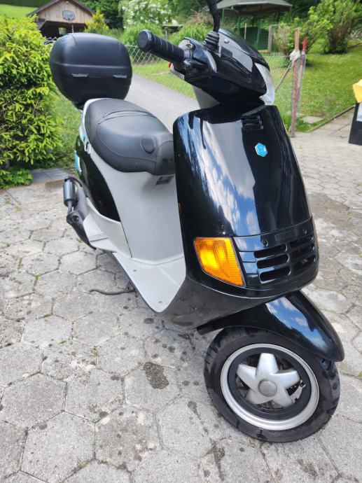 Piaggio Quartz 49 cm3, 1995 l.