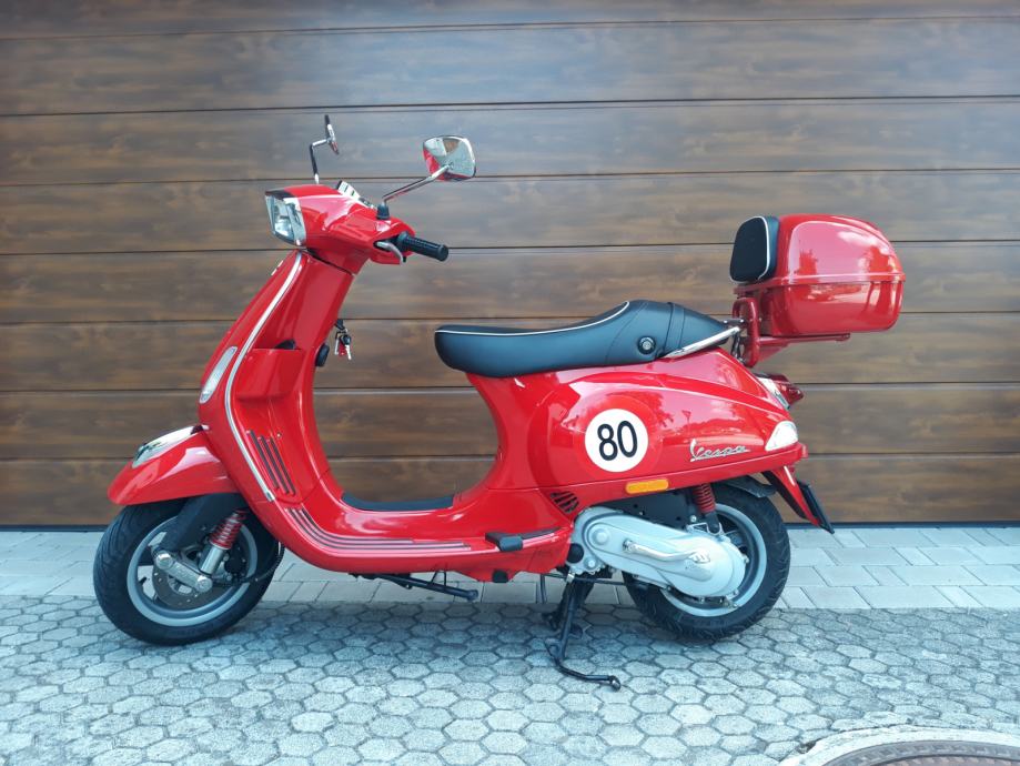 Piaggio Vespa S50 2T 49 cm3, 2009 l.