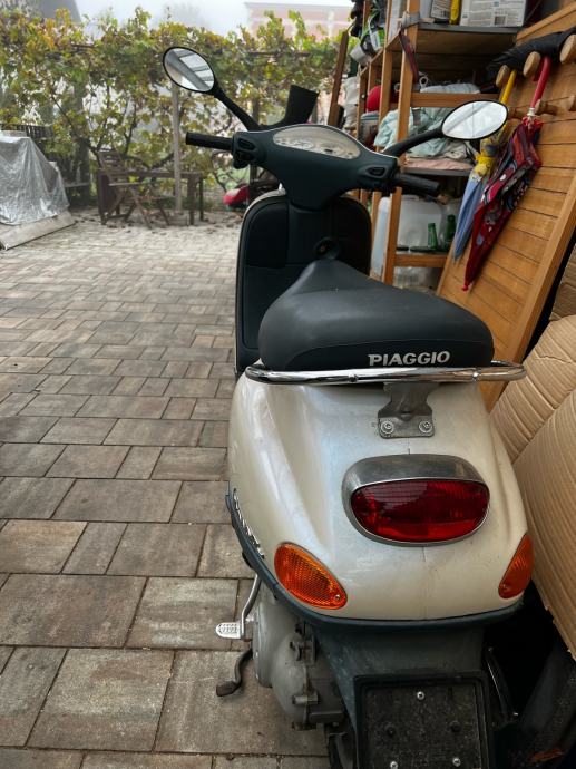 Vespa Piaggi 50 50 cm3, 1996 l.