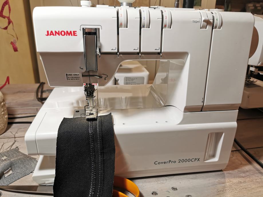 Janome coverpro2000cpx