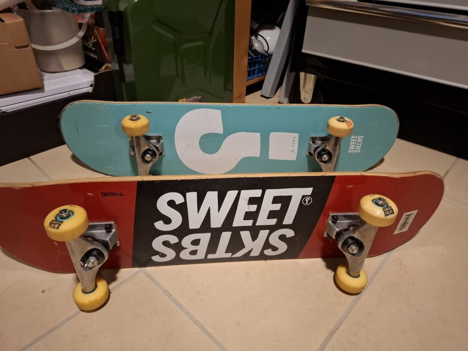 Skateboard, 2 komada prodam