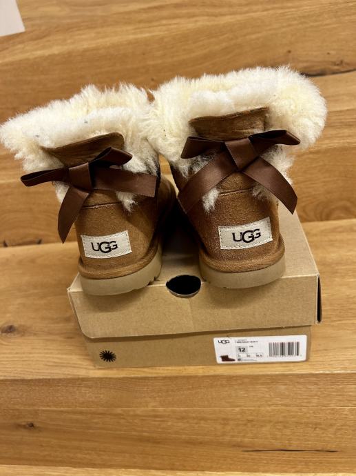 Ugg 30