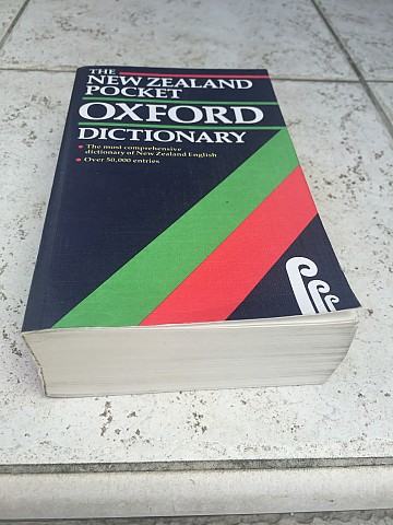 Oxford dictionary, Lj.