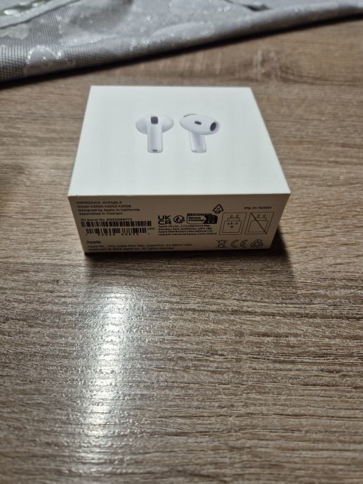 Airpods 4