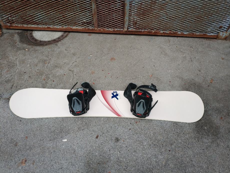 SNOWBOARD 155 cm