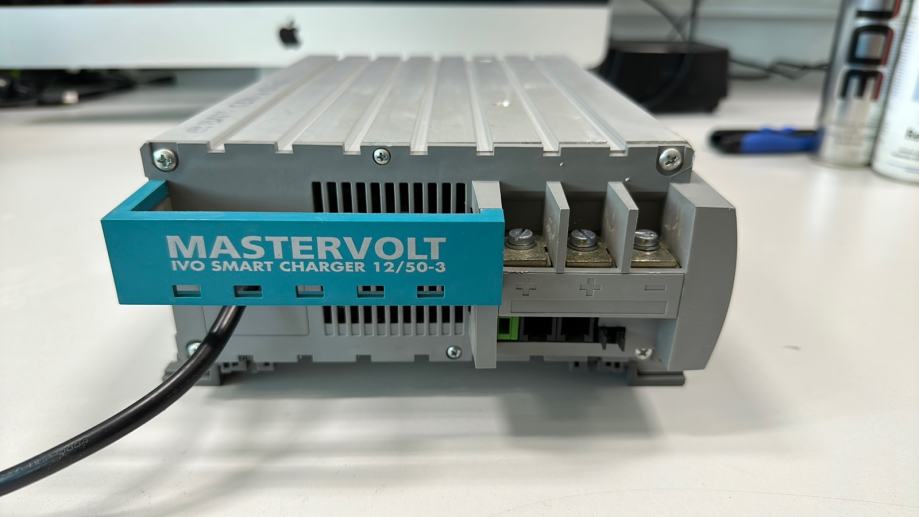 Mastervolt polnilec Charger IVO Smart 12/50-3