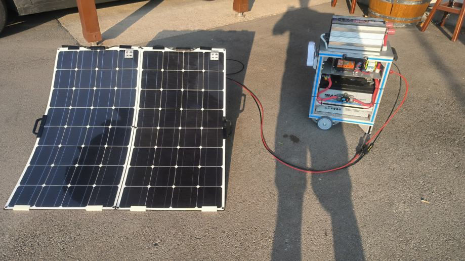 Solarni generator ,Prenosna elektrarna 220V čisti sinus ( 2,5 kw)